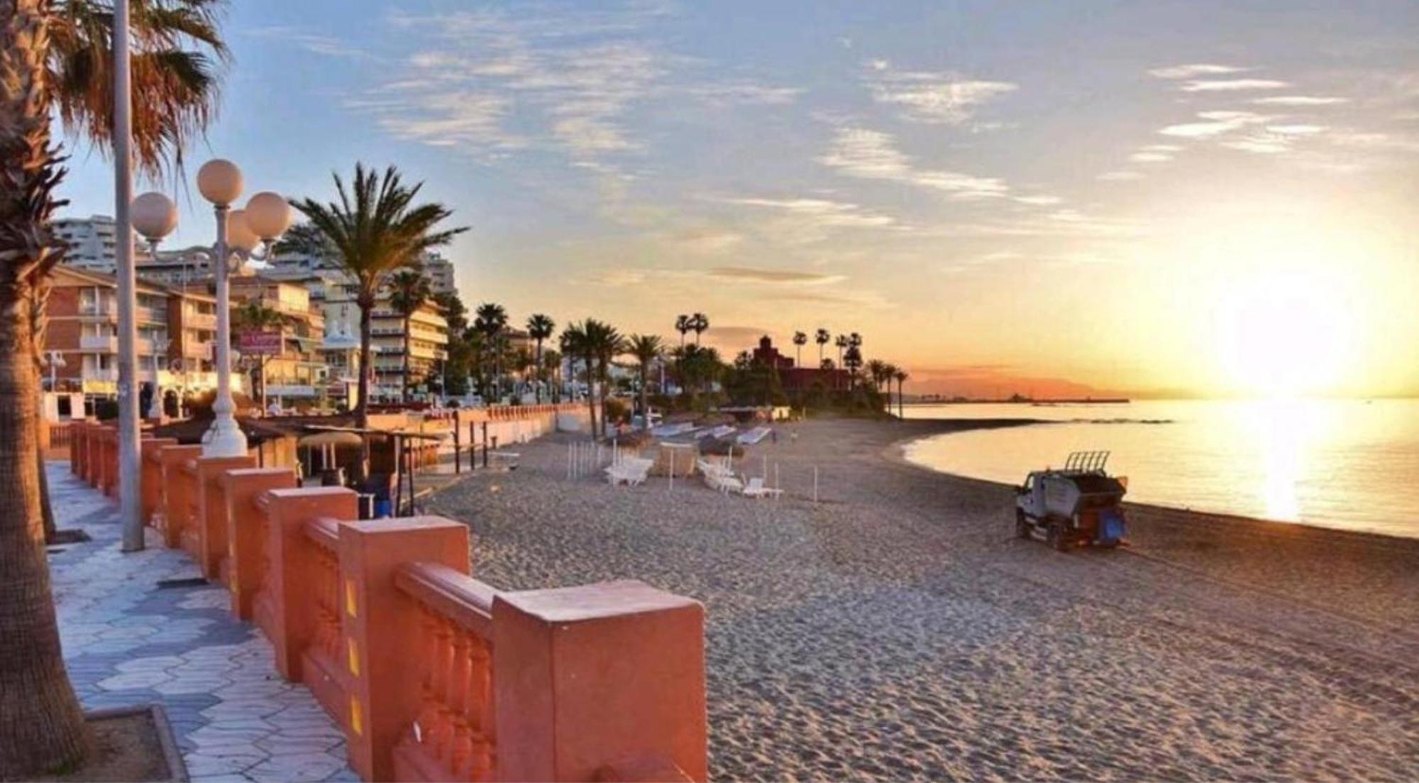 Benalbeach Casa Kito Suite 1ª Linea De Playa Benalmadena Bagian luar foto